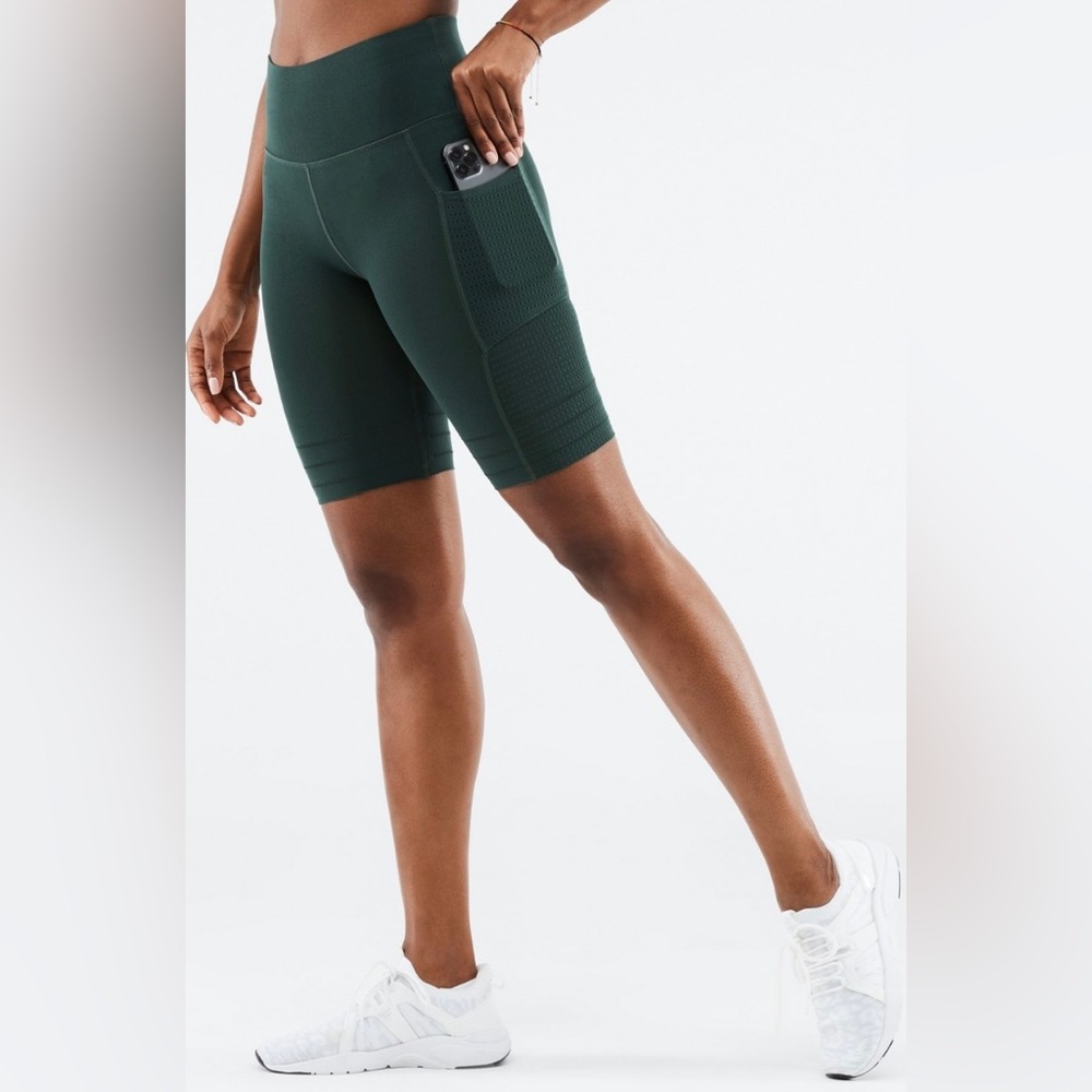Fabletics Dark Pine High-Waisted 9” Pocket Biker Short